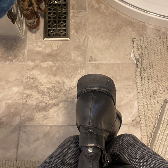 Leather boots - Picture 5 of 5